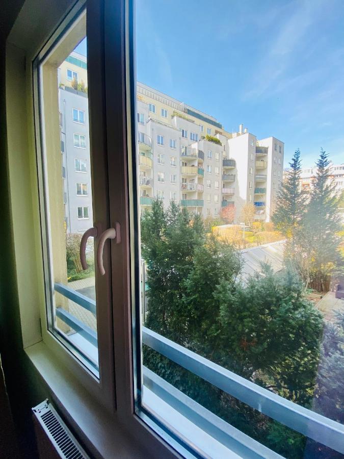 Cozy & Charming City Apartment فيينا المظهر الخارجي الصورة