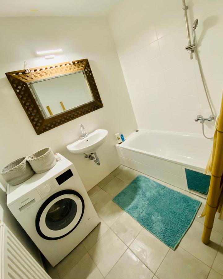 Cozy & Charming City Apartment فيينا المظهر الخارجي الصورة